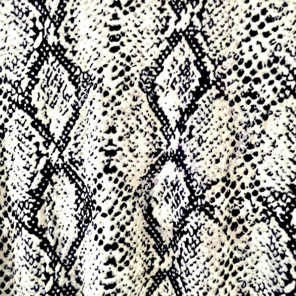 Dress - Picture 3 of 5